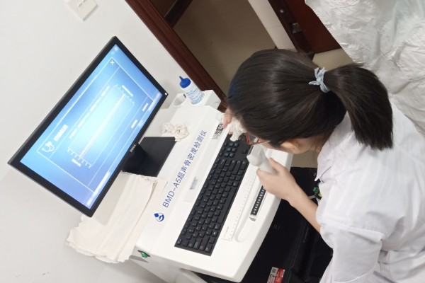 篩查骨質(zhì)疏松，提高骨骼健康水平，超聲骨密度儀來幫忙